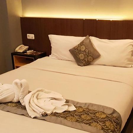 Sunrise Hotel Jogja Kejayan Екстер'єр фото