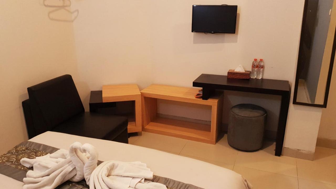 Sunrise Hotel Jogja Kejayan Екстер'єр фото